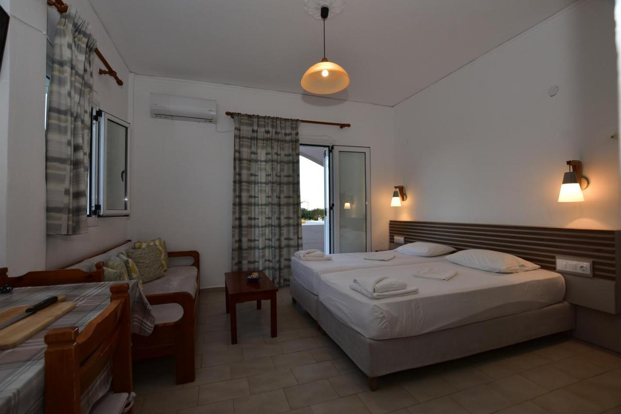 Morpheas Rooms Palaiochora Luaran gambar