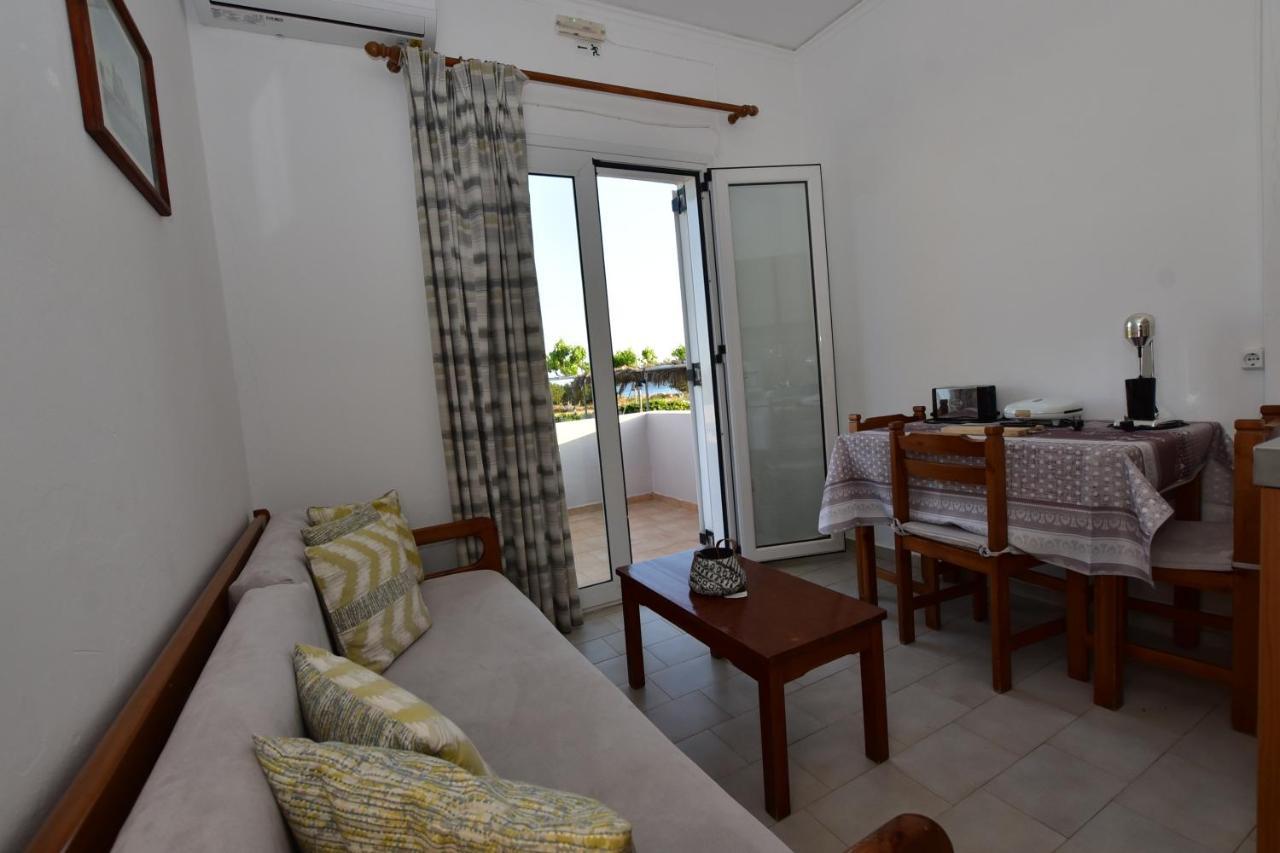 Morpheas Rooms Palaiochora Luaran gambar