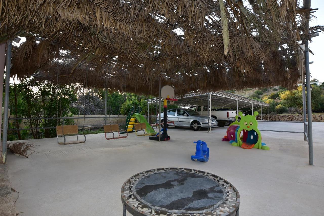 Morpheas Rooms Palaiochora Luaran gambar