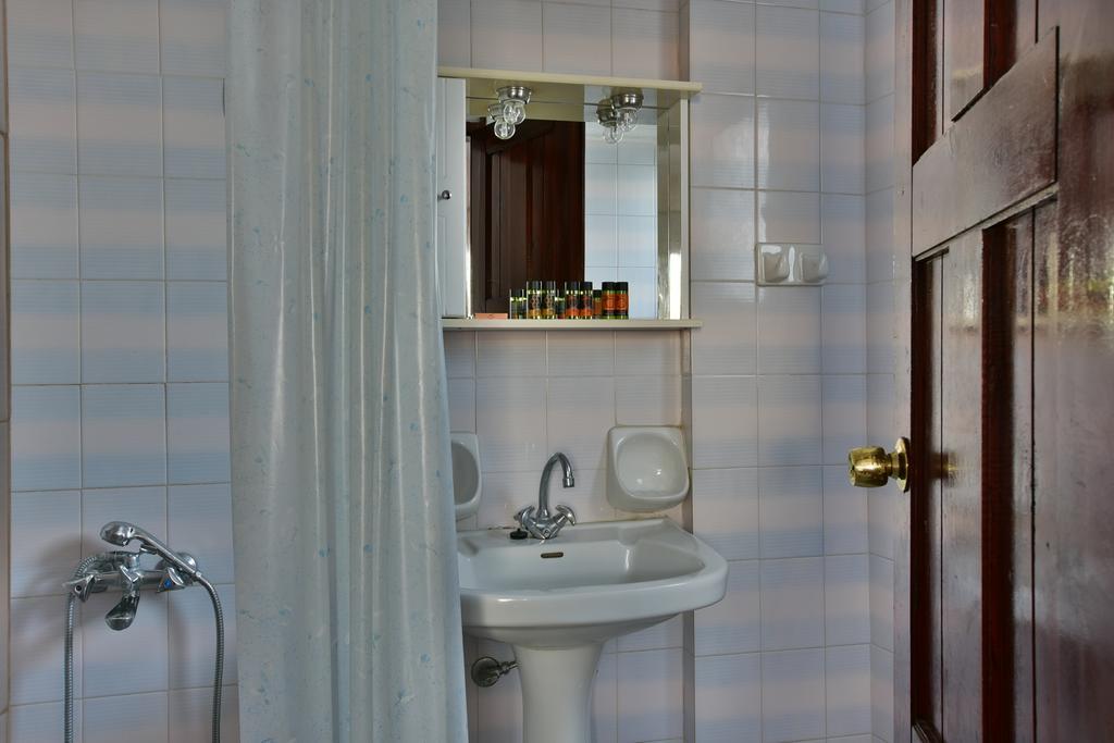Morpheas Rooms Palaiochora Luaran gambar