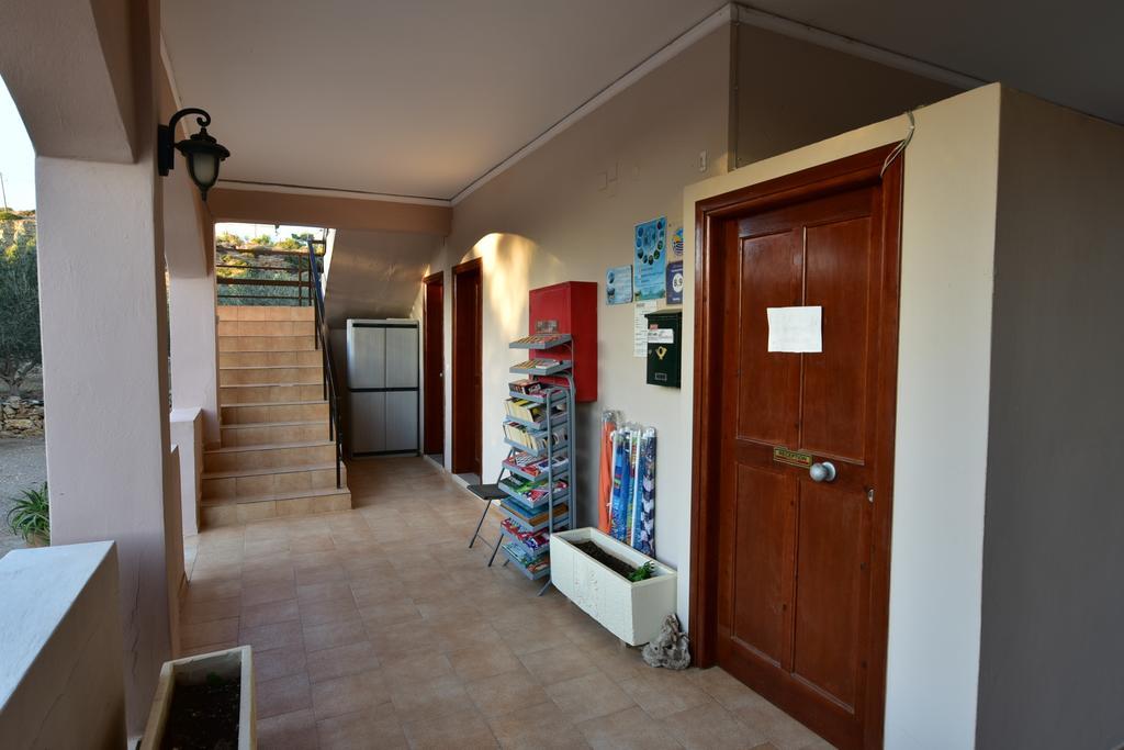 Morpheas Rooms Palaiochora Luaran gambar