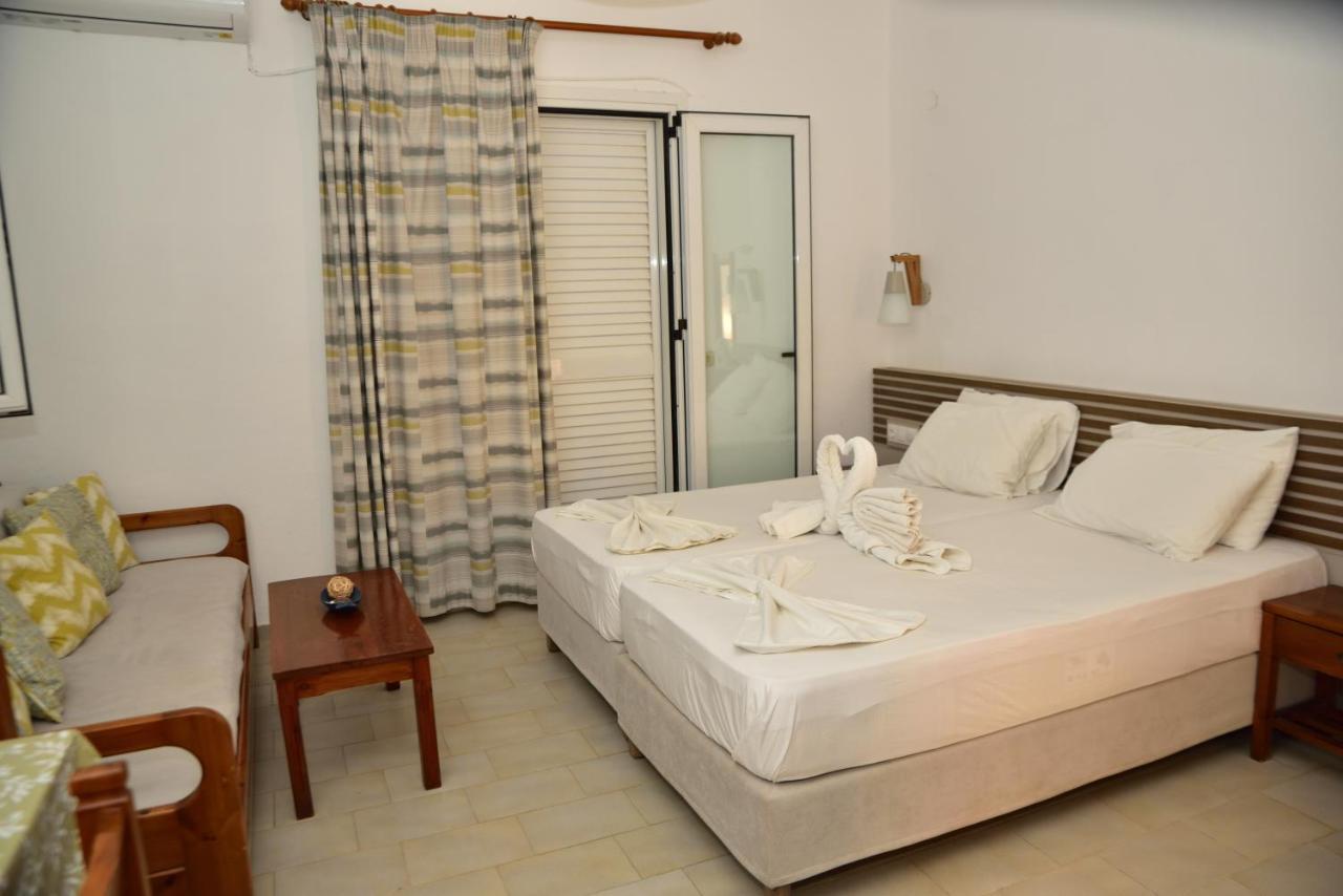 Morpheas Rooms Palaiochora Luaran gambar